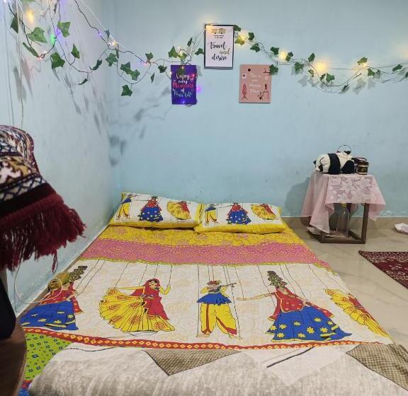 Hostel Traveller S Nest