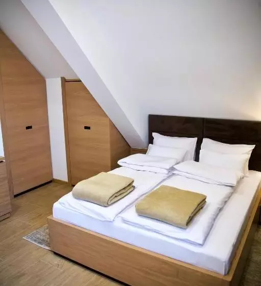 Apart Hotel Mamut