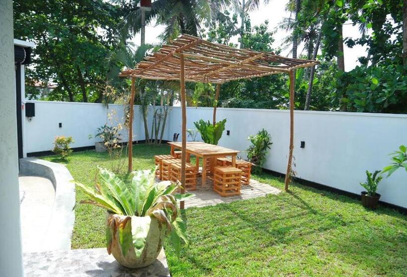 ベッドアンドブレックファースト All Day Ahangama