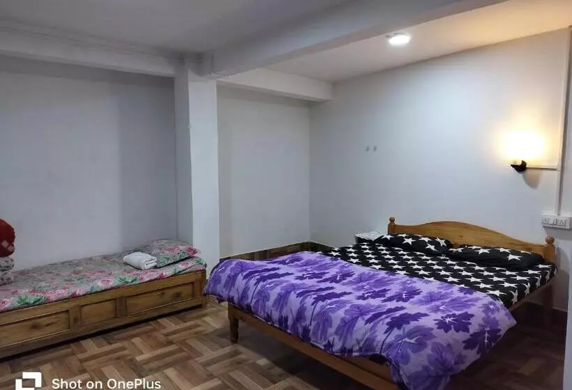Bed and Breakfast Kanchen View Stay