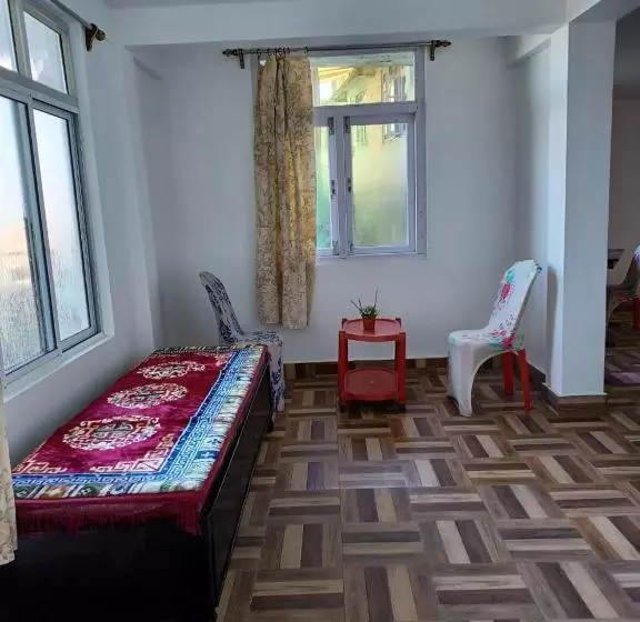 Bed and Breakfast Kanchen View Stay
