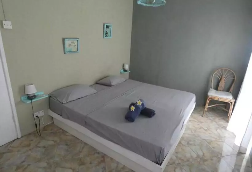 تختخواب و صبحانه Sea And Sand