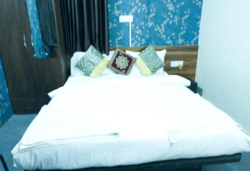 تختخواب و صبحانه Skyline