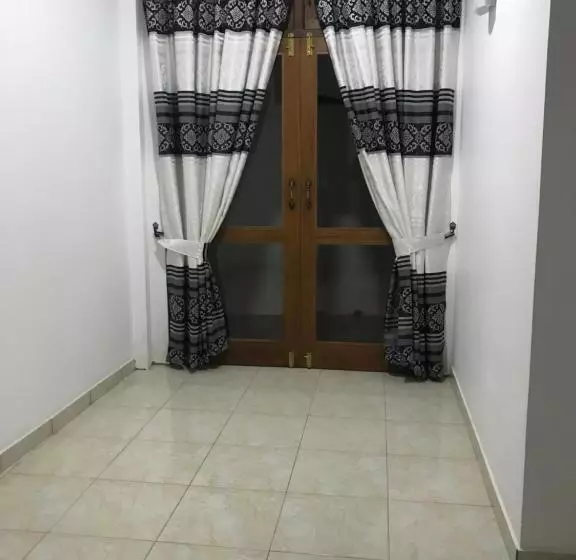 Aamiaismajoitus (B&B) Tikiri Latha Hanthana