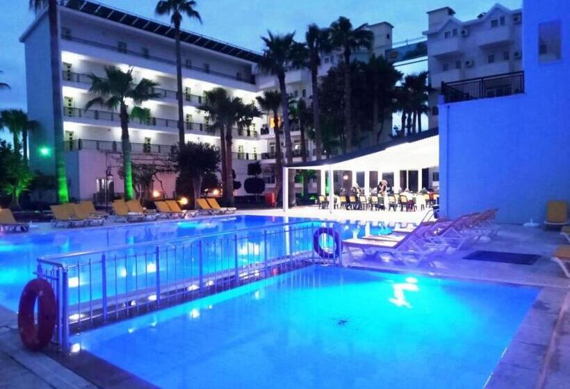 هتل Mali̇bu Resort