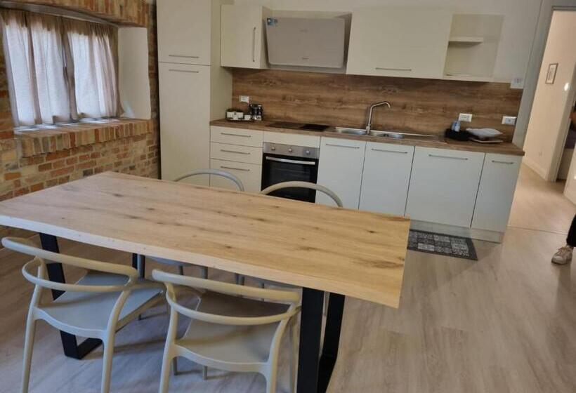 Отель Simona Rooms