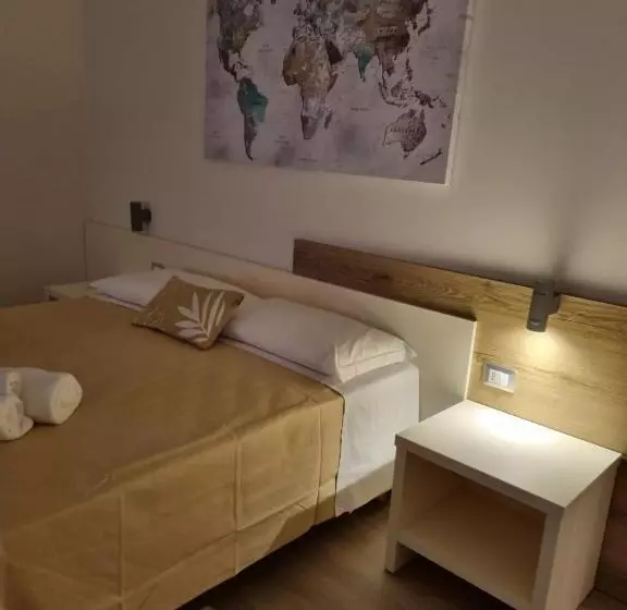 Hotelli Simona Rooms