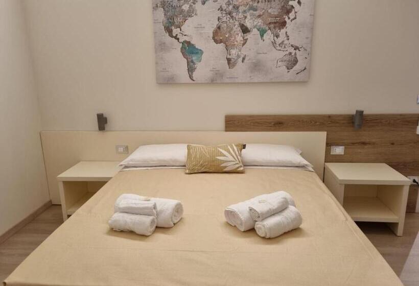 Отель Simona Rooms