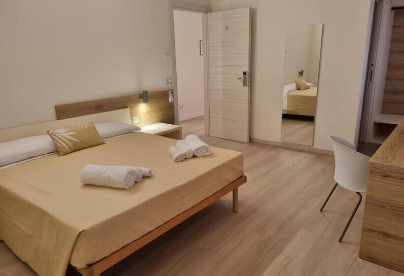 Отель Simona Rooms