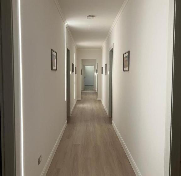 Отель Simona Rooms