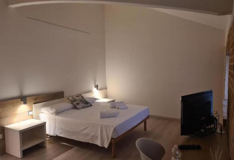 Отель Simona Rooms