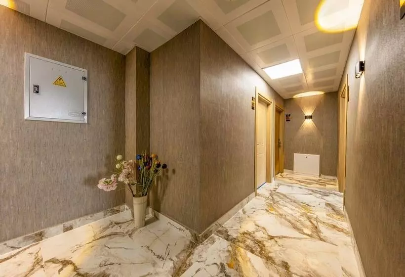 Hotelli The Business Class