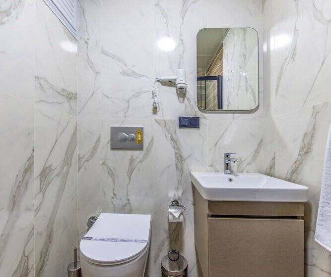 Hotel The Business Class