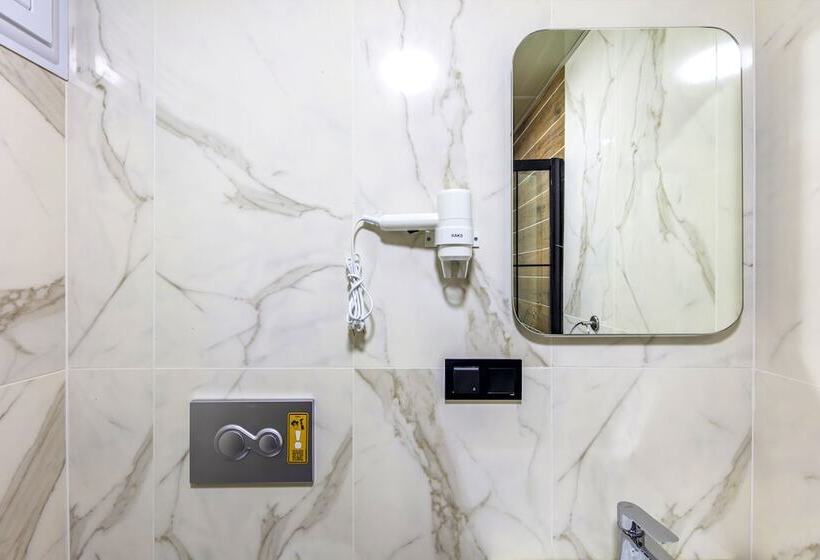 Hotel The Business Class