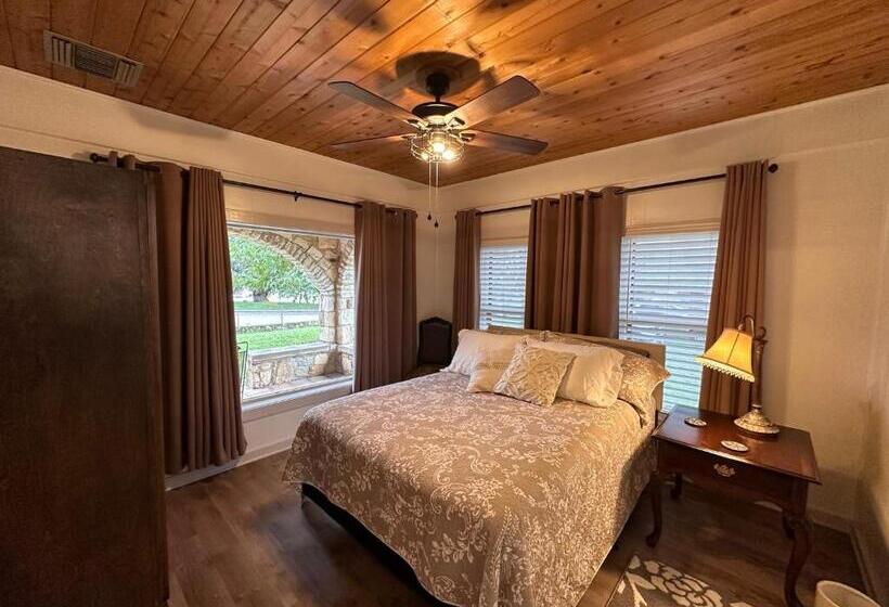 بنسيون A Place On Pecan