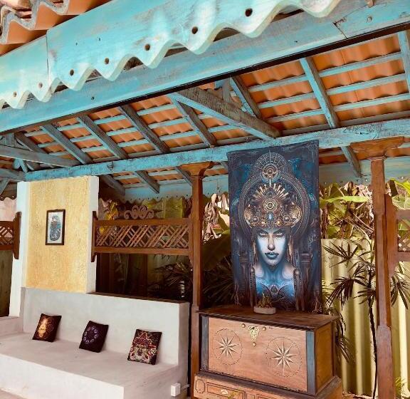 Pensione Dharma Place