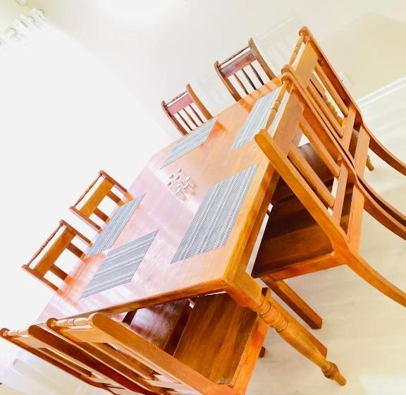 بنسيون Ethembeni Guesthouse