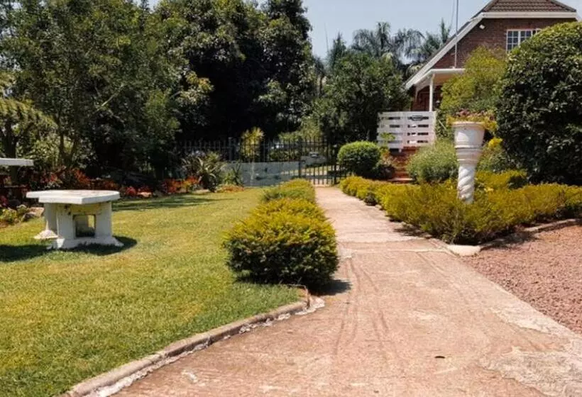 Majatalo Fawn Castle Guesthouse