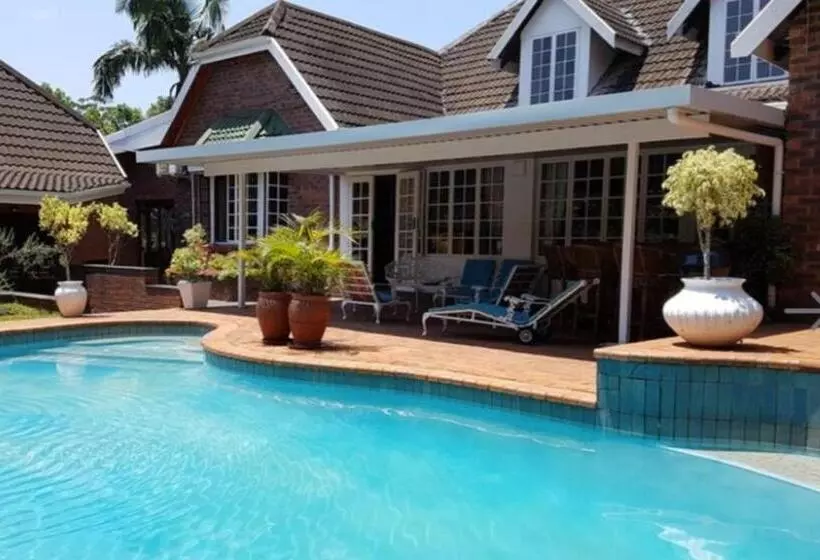 Majatalo Fawn Castle Guesthouse