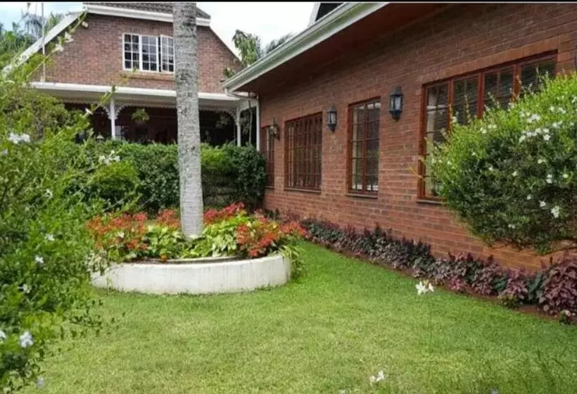 Majatalo Fawn Castle Guesthouse