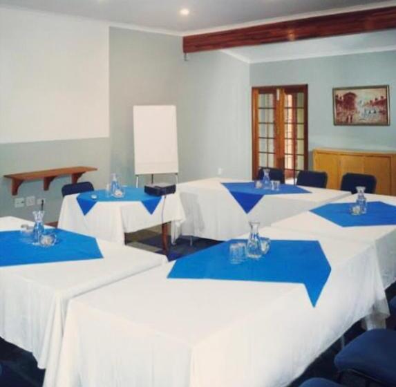 بنسيون Fawn Castle Guesthouse