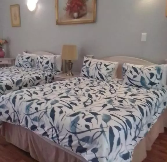 Majatalo Fawn Castle Guesthouse