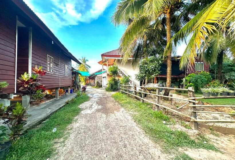 פנסיון Happy Bangalow