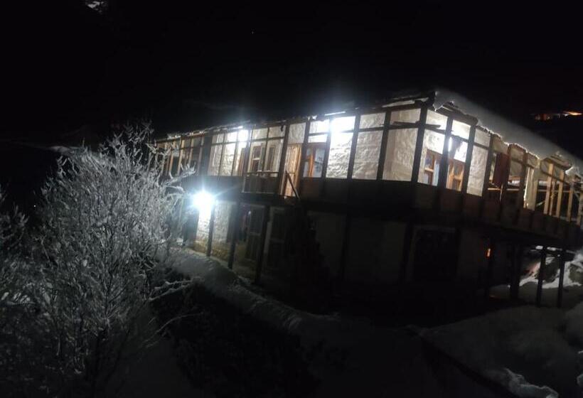 Majatalo Himalayan Bunker, Dingcha Village, Tindar