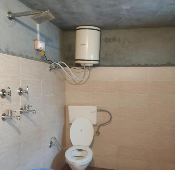 Majatalo Himalayan Bunker, Dingcha Village, Tindar