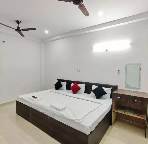 ペンション Kohinoor Guest House