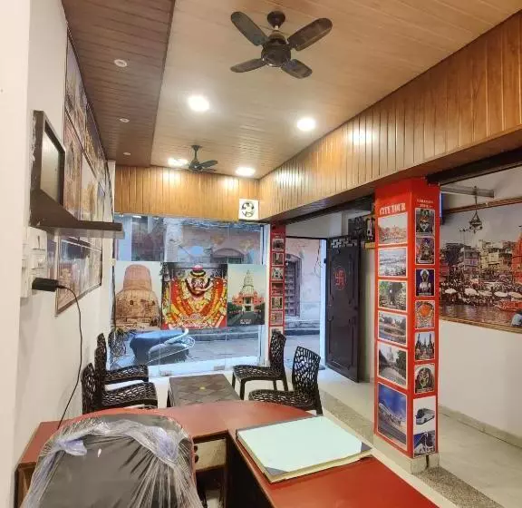 ペンション Kohinoor Guest House