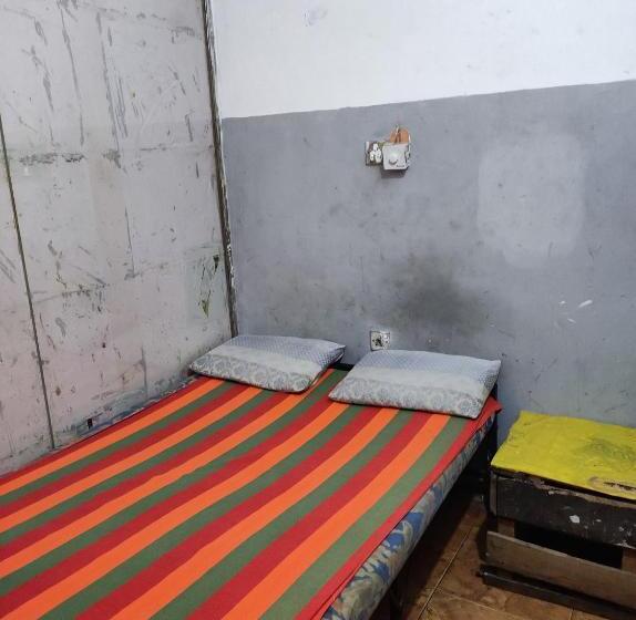 ユースホステル New Star Lodge