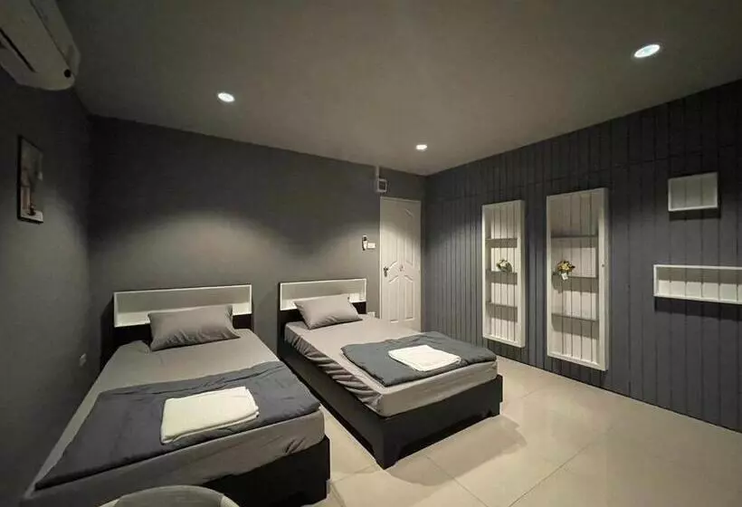 Baan Pheun Hostel บ้านเพื่อน โฮสเทล