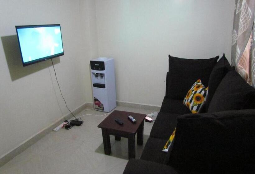 تختخواب و صبحانه Zuri Furnished Apartment