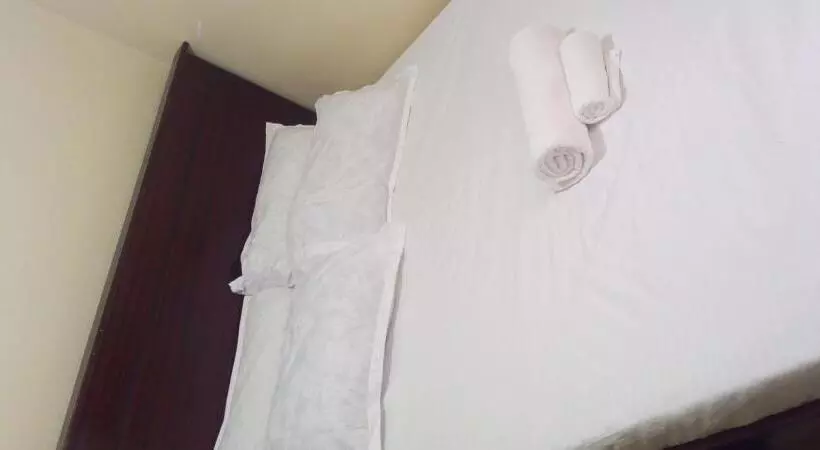 تختخواب و صبحانه Zuri Furnished Apartment