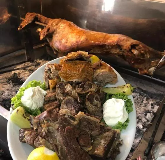 Hotelli Ambassador Voskopojë