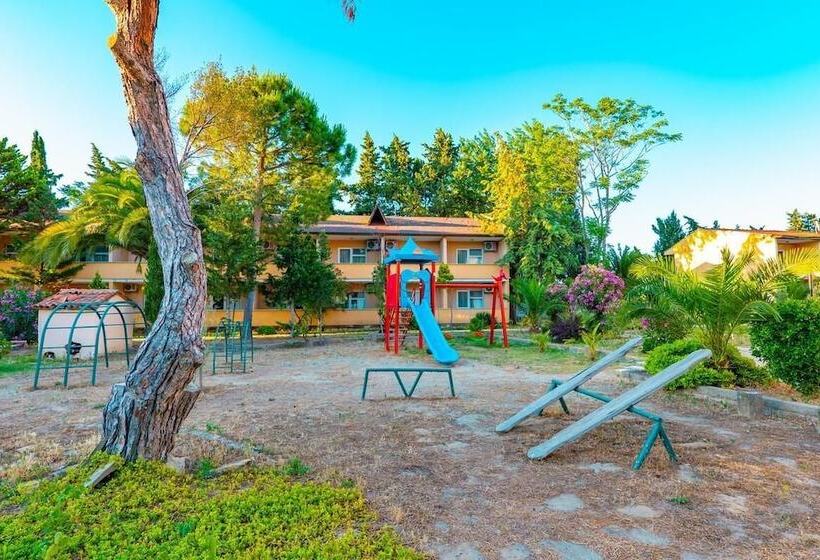 בית מלון כפרי Dream Holi̇day Resort