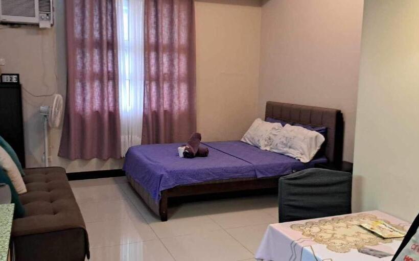 Hotelli J@j Spacious