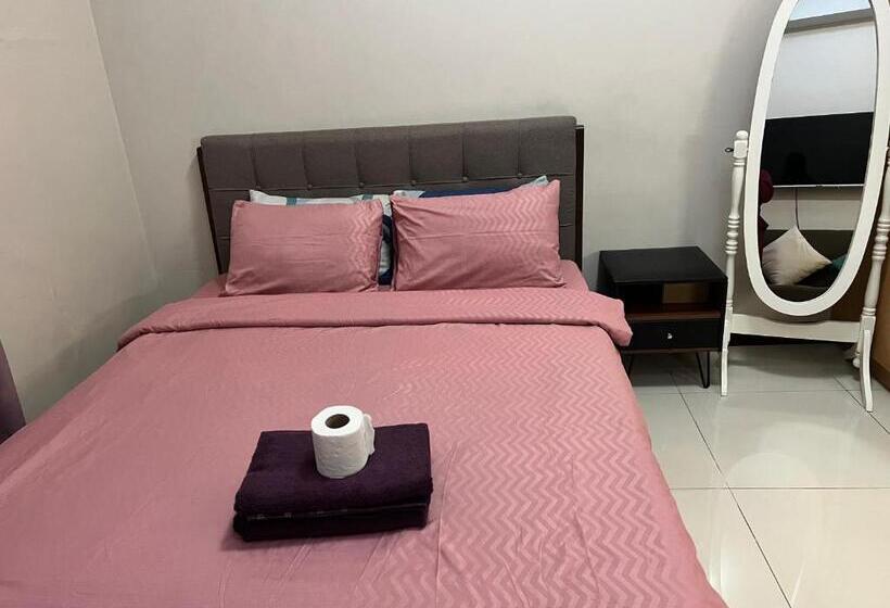 Hotelli J@j Spacious