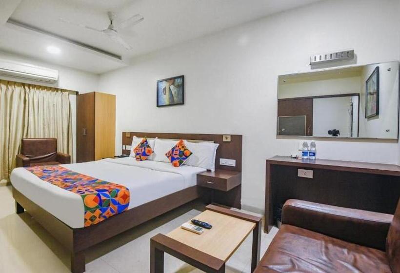 Hotel Leela Grand Inn