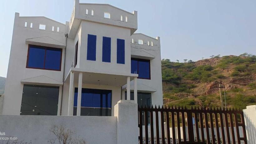 ホテル Oyo Brothers