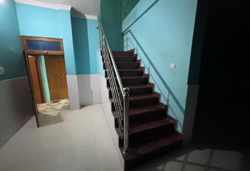 هتل Oyo Once More Restaurant And Cafe