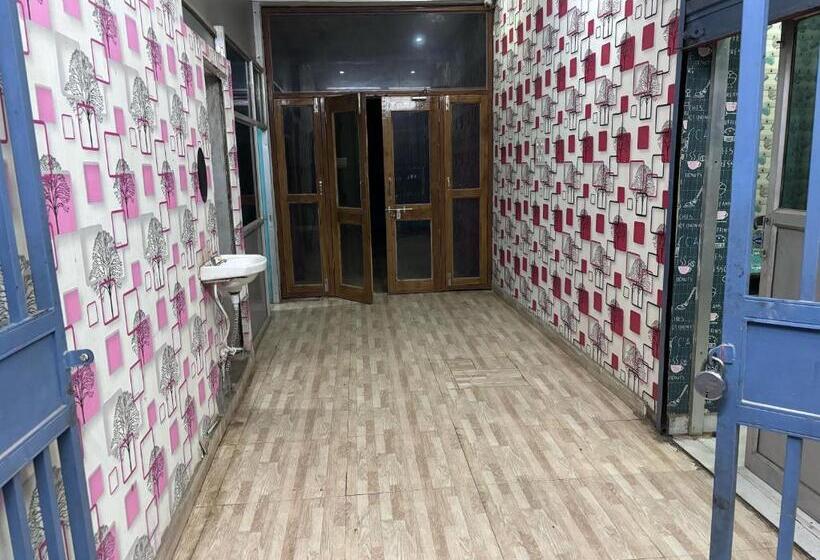 هتل Oyo Once More Restaurant And Cafe