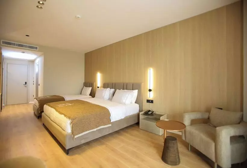 Hotelli Regina Palm Resort