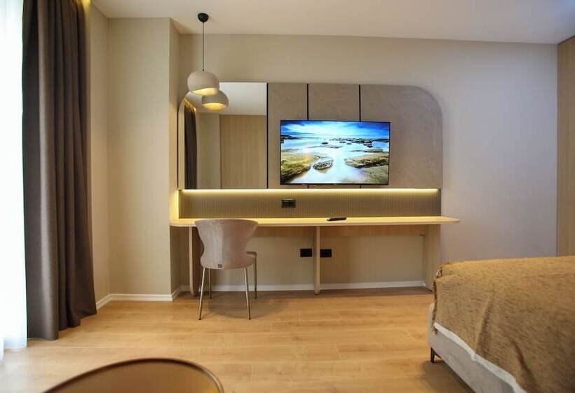 هتل Regina Palm Resort