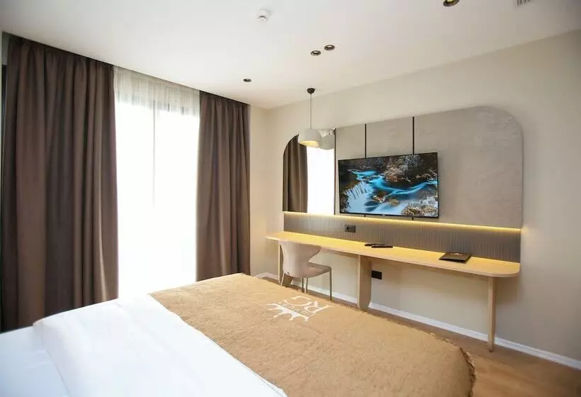 Hotelli Regina Palm Resort