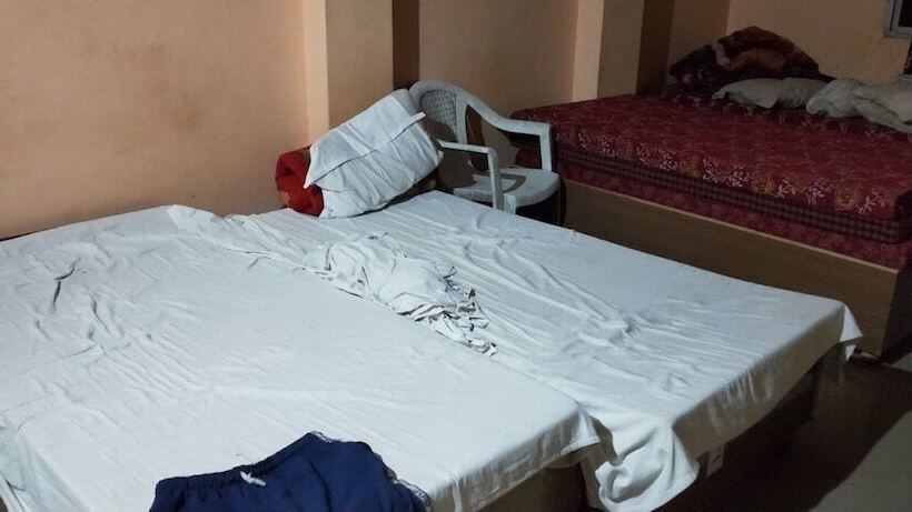 בית מלון כפרי Thakur Jii Bhopal