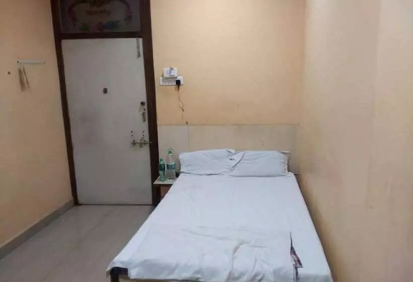 Hotelli Thakur Jii Bhopal