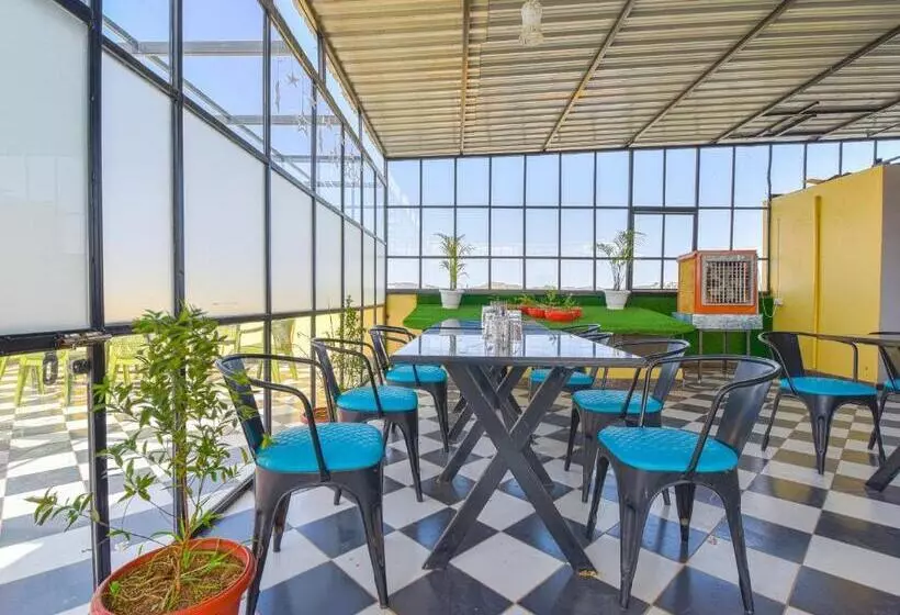 Maanvad Garh   V One Pride By Noww Hotels