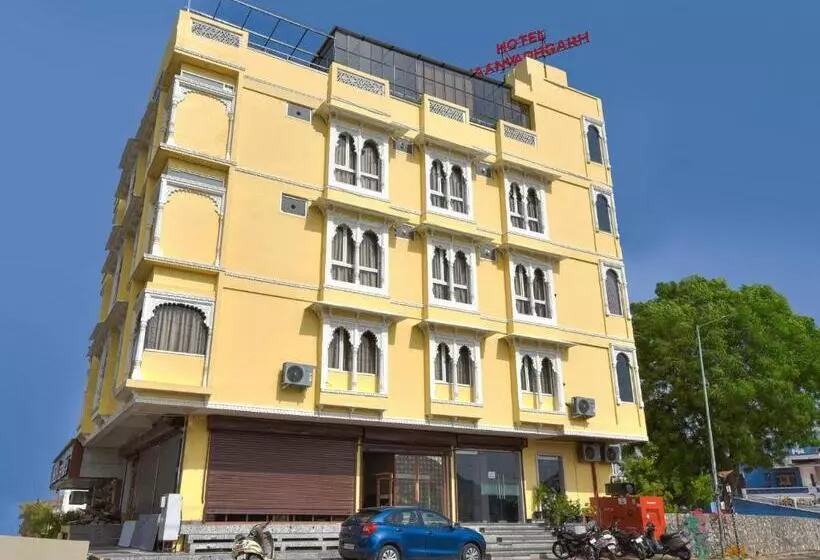 Maanvad Garh   V One Pride By Noww Hotels